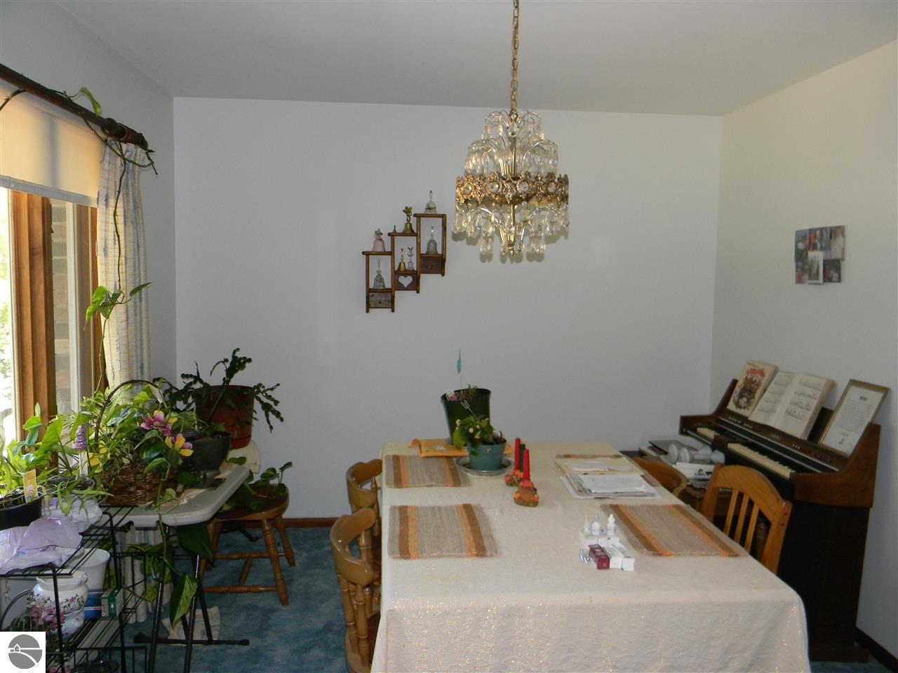 922 Pettit Rd, Lupton, MI 48635 photo 4