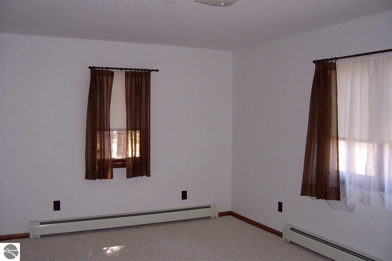 922 Pettit Rd, Lupton, MI 48635 photo 21
