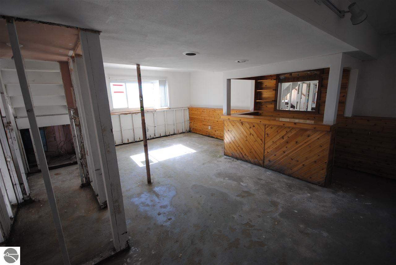 5356 S Shepherd Rd, Shepherd, MI 48883 photo 10
