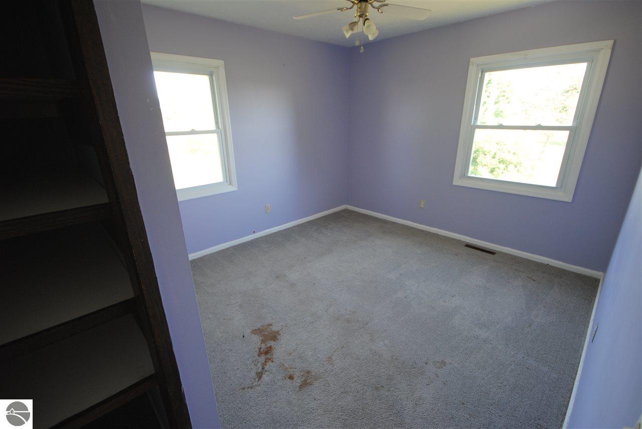 5356 S Shepherd Rd, Shepherd, MI 48883 photo 7