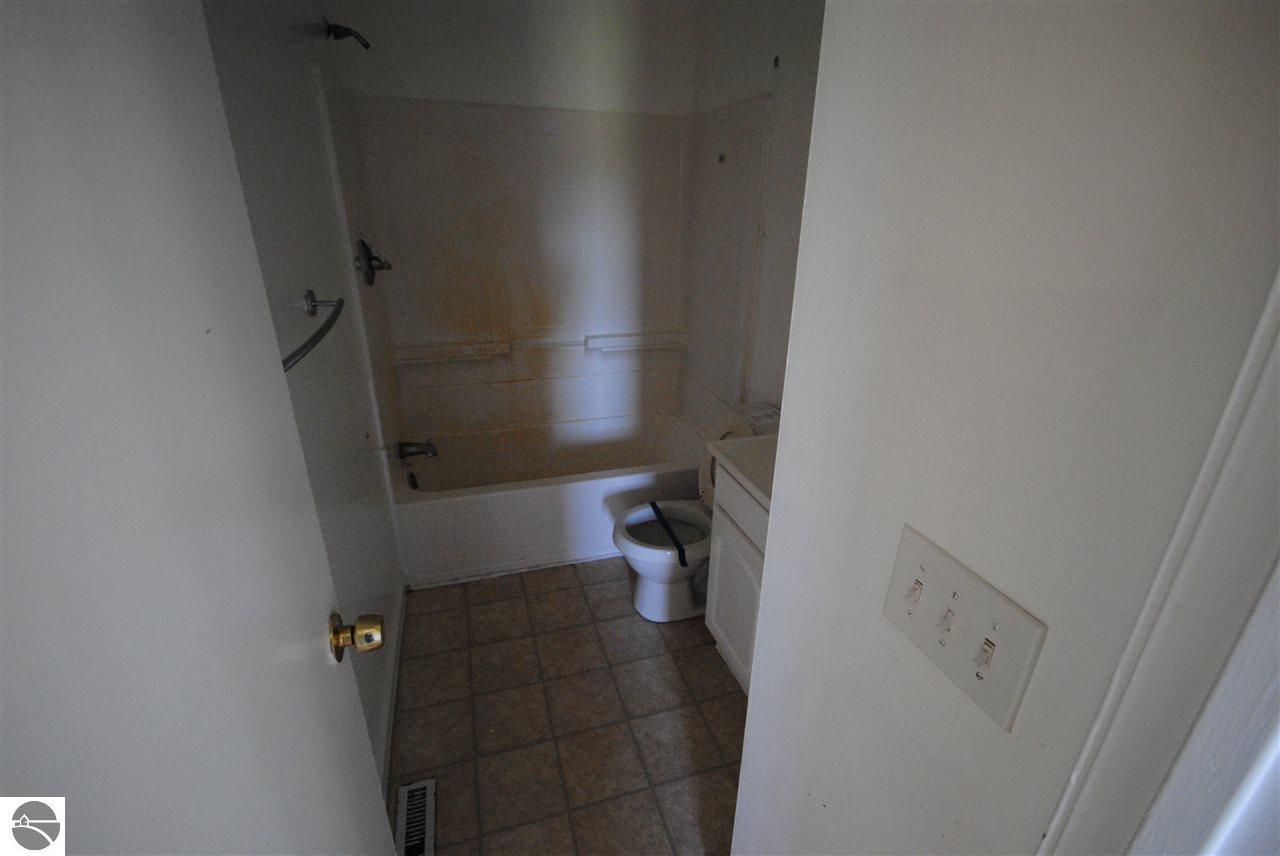 5356 S Shepherd Rd, Shepherd, MI 48883 photo 9