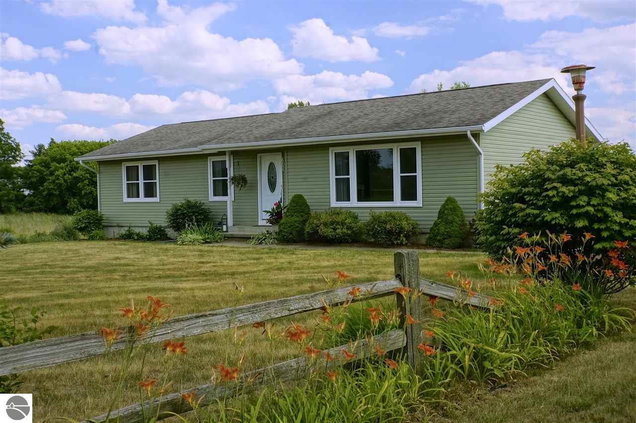 3860 E Walton, Shepherd, MI 48883 photo 49