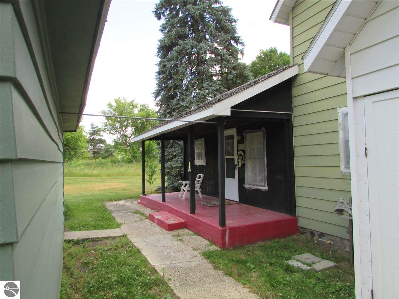 160 N 3rd St, Blanchard, MI 49310 photo 37