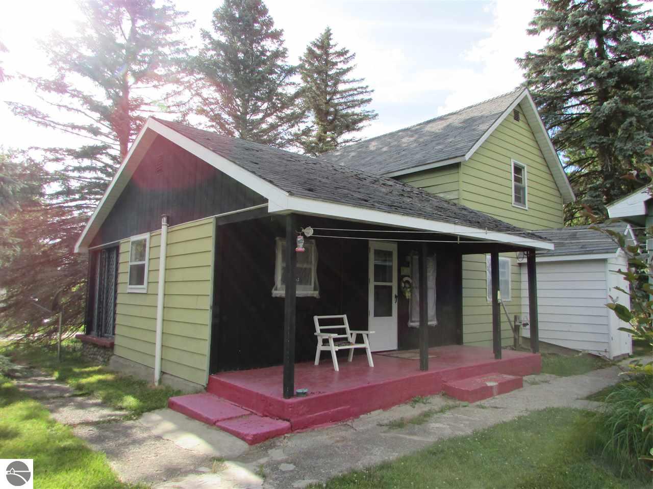 160 N 3rd St, Blanchard, MI 49310 photo 1