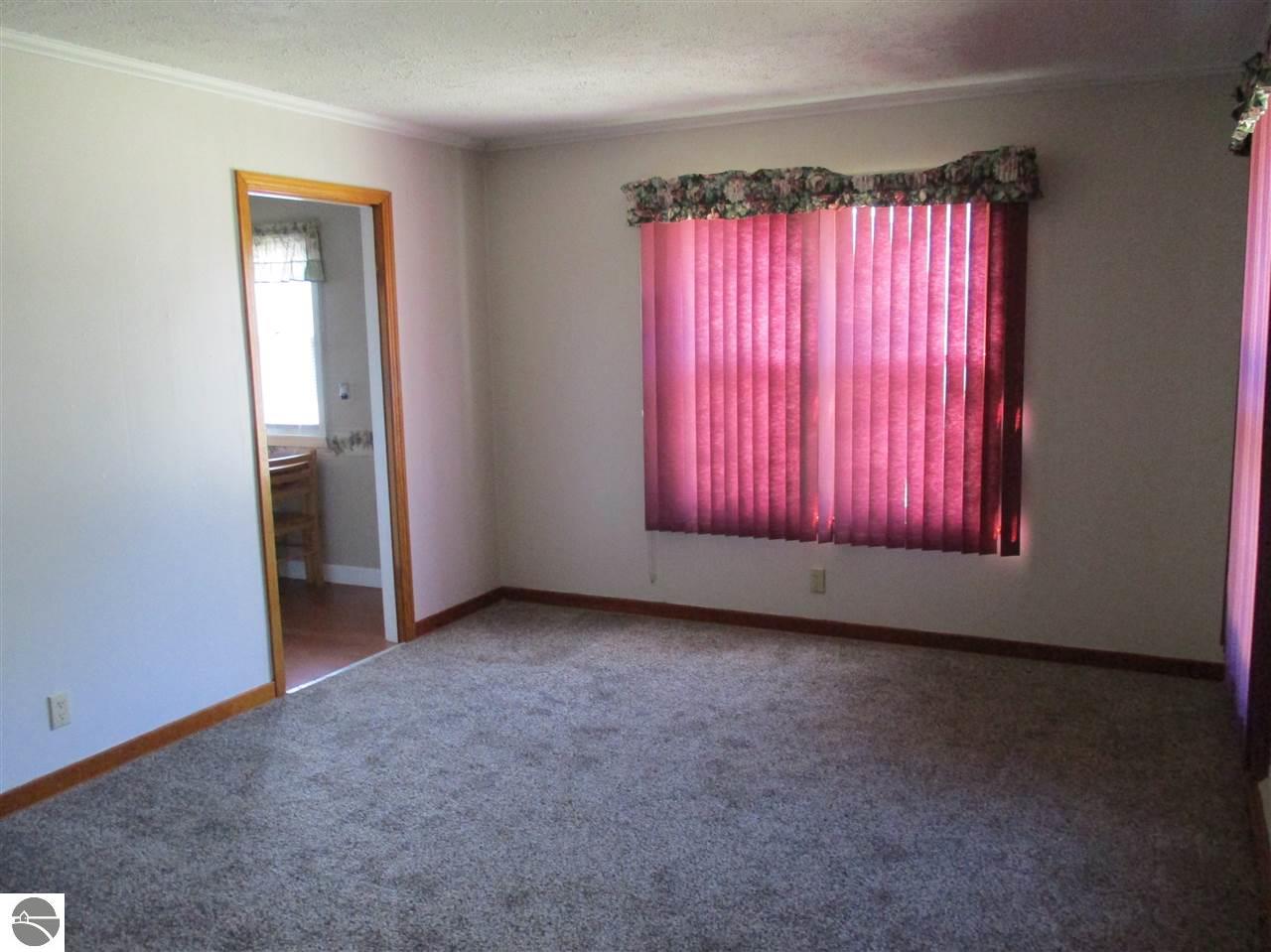 218 N Maple, Ithaca, MI 48847 photo 8