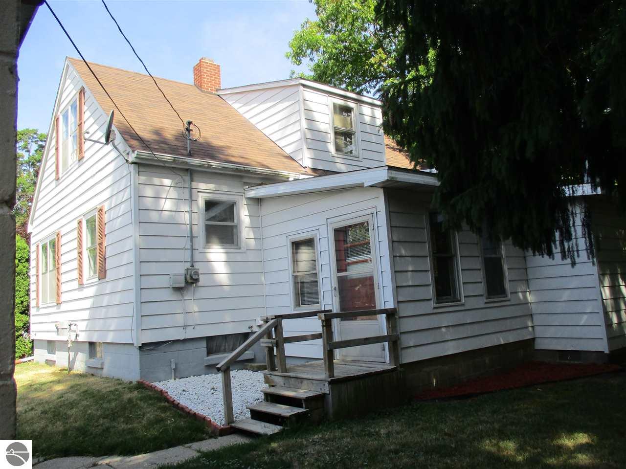 218 N Maple, Ithaca, MI 48847 photo 4