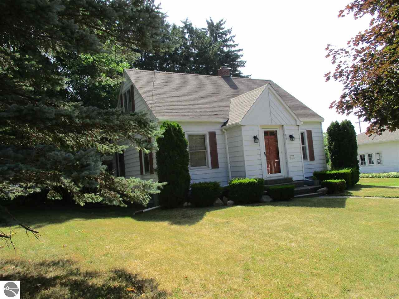 218 N Maple, Ithaca, MI 48847 photo 1