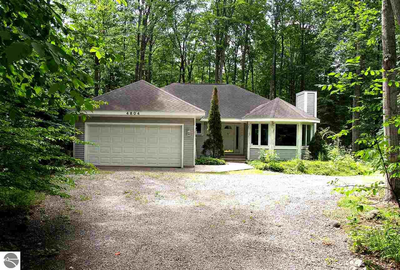 4804 S Green Ct, Cedar, MI 49621 photo 1