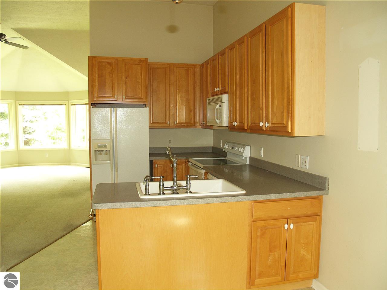 4804 S Green Ct, Cedar, MI 49621 photo 6