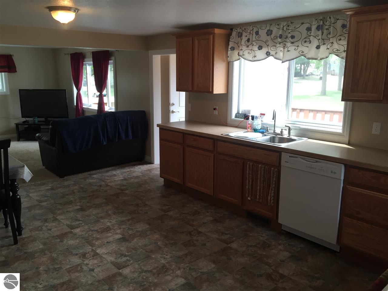 202 W Seaver St, Ithaca, MI 48847 photo 15