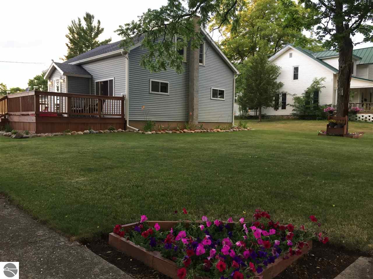 202 W Seaver St, Ithaca, MI 48847 photo 3