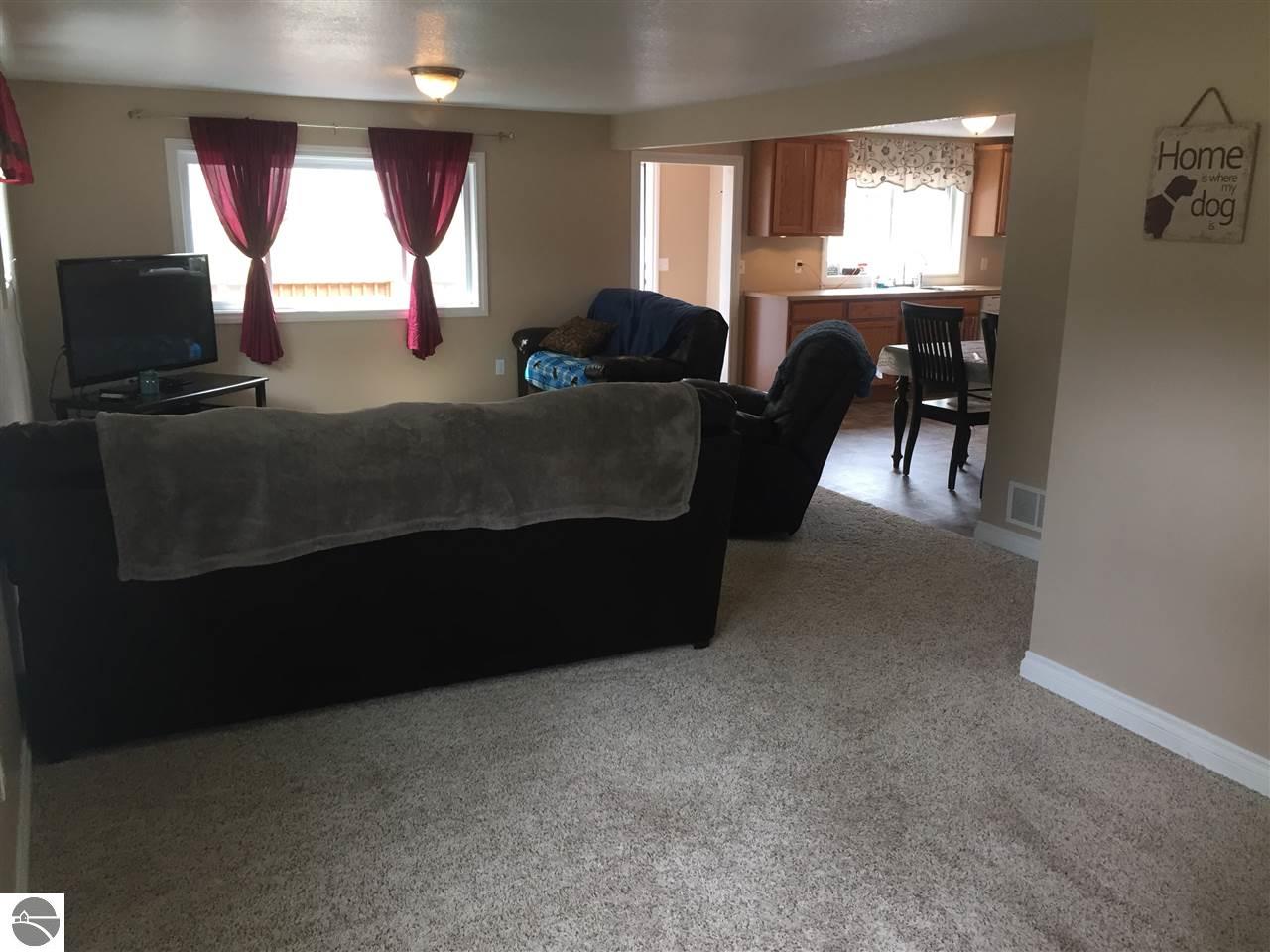 202 W Seaver St, Ithaca, MI 48847 photo 39