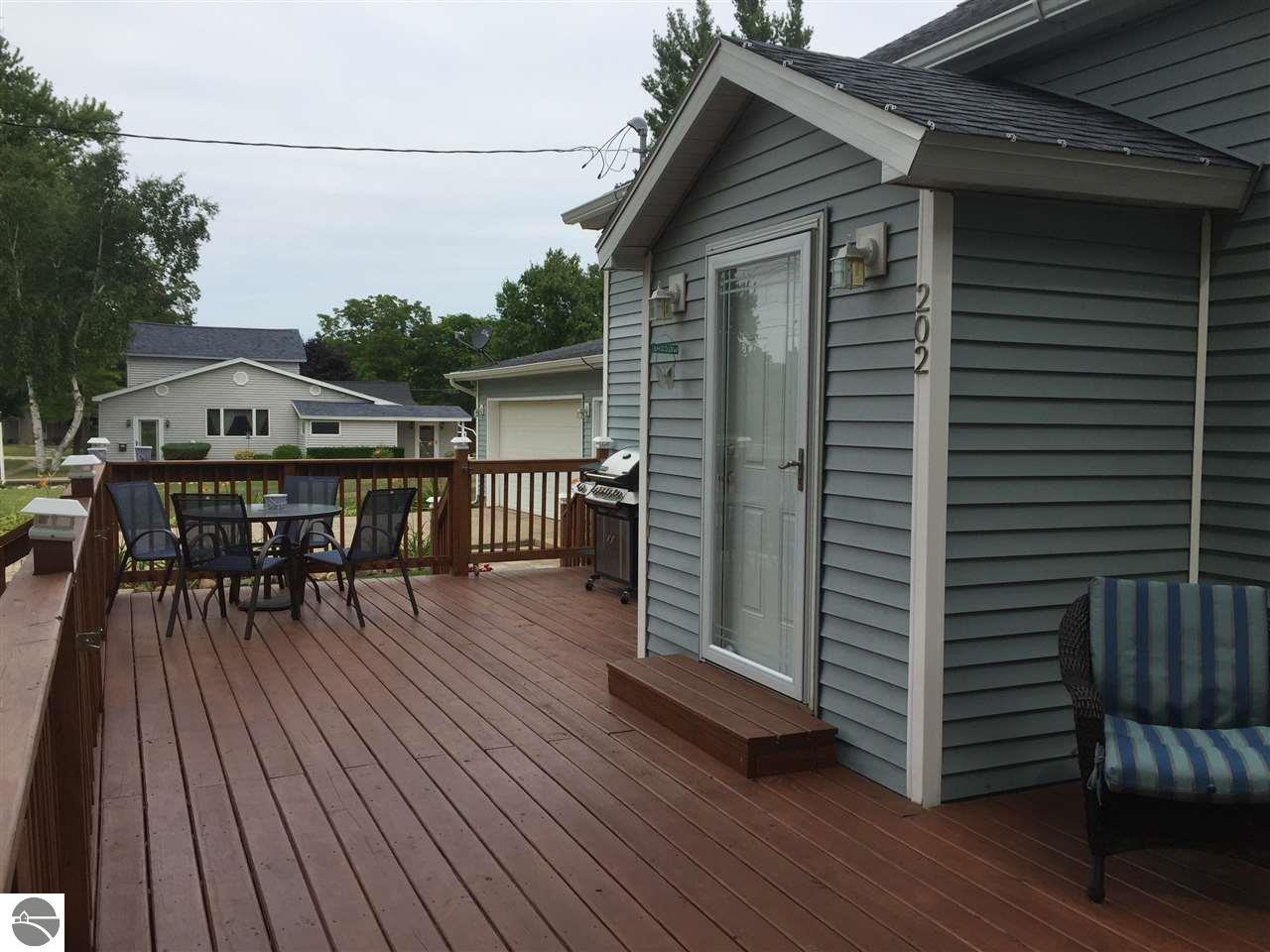 202 W Seaver St, Ithaca, MI 48847 photo 9