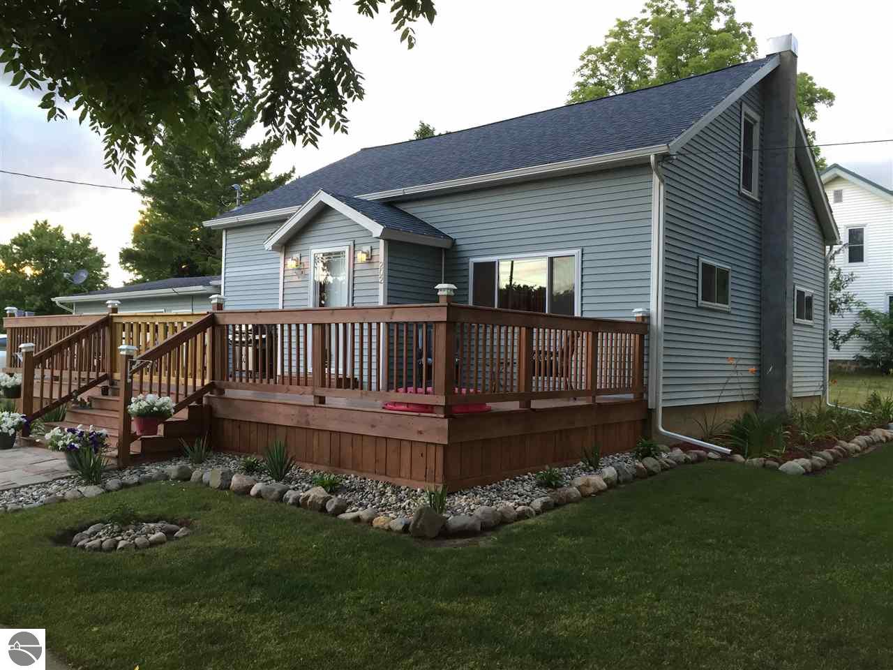 202 W Seaver St, Ithaca, MI 48847 photo 2