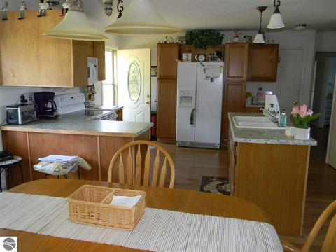 4812 Terry Ln, Hale, MI 48739 photo 10
