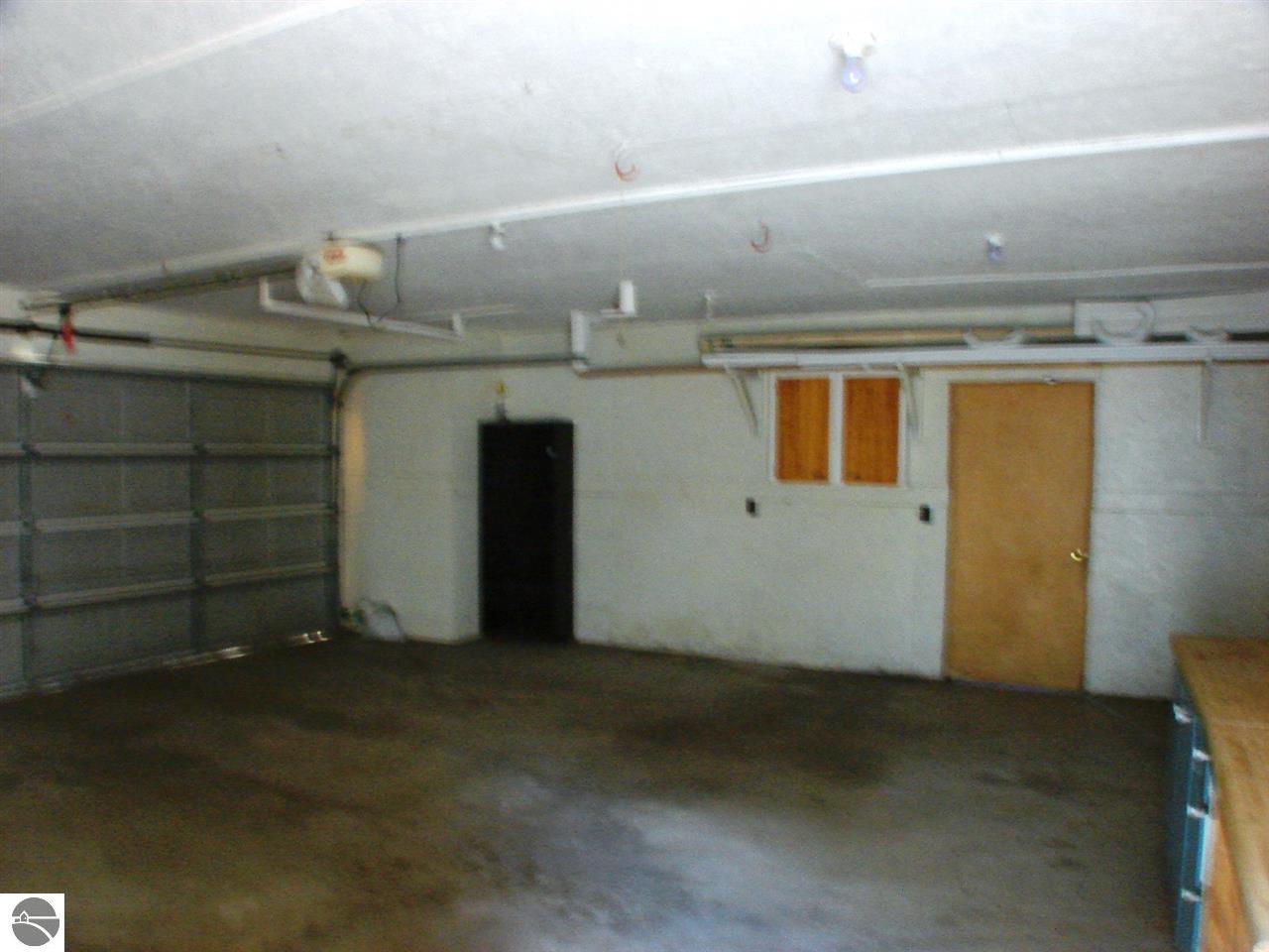 301 N Nelson St, Ithaca, MI 48847 photo 22