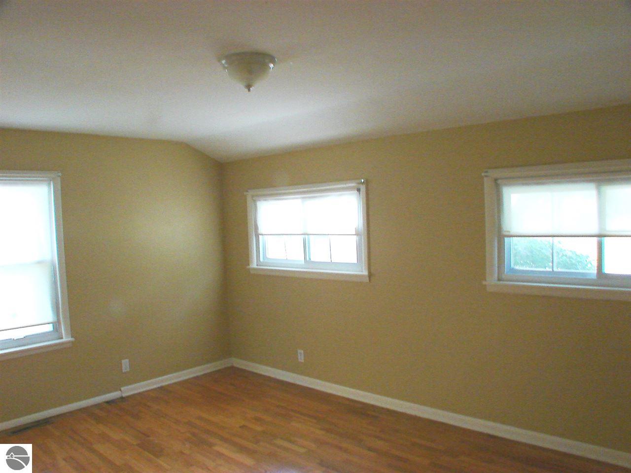 301 N Nelson St, Ithaca, MI 48847 photo 13