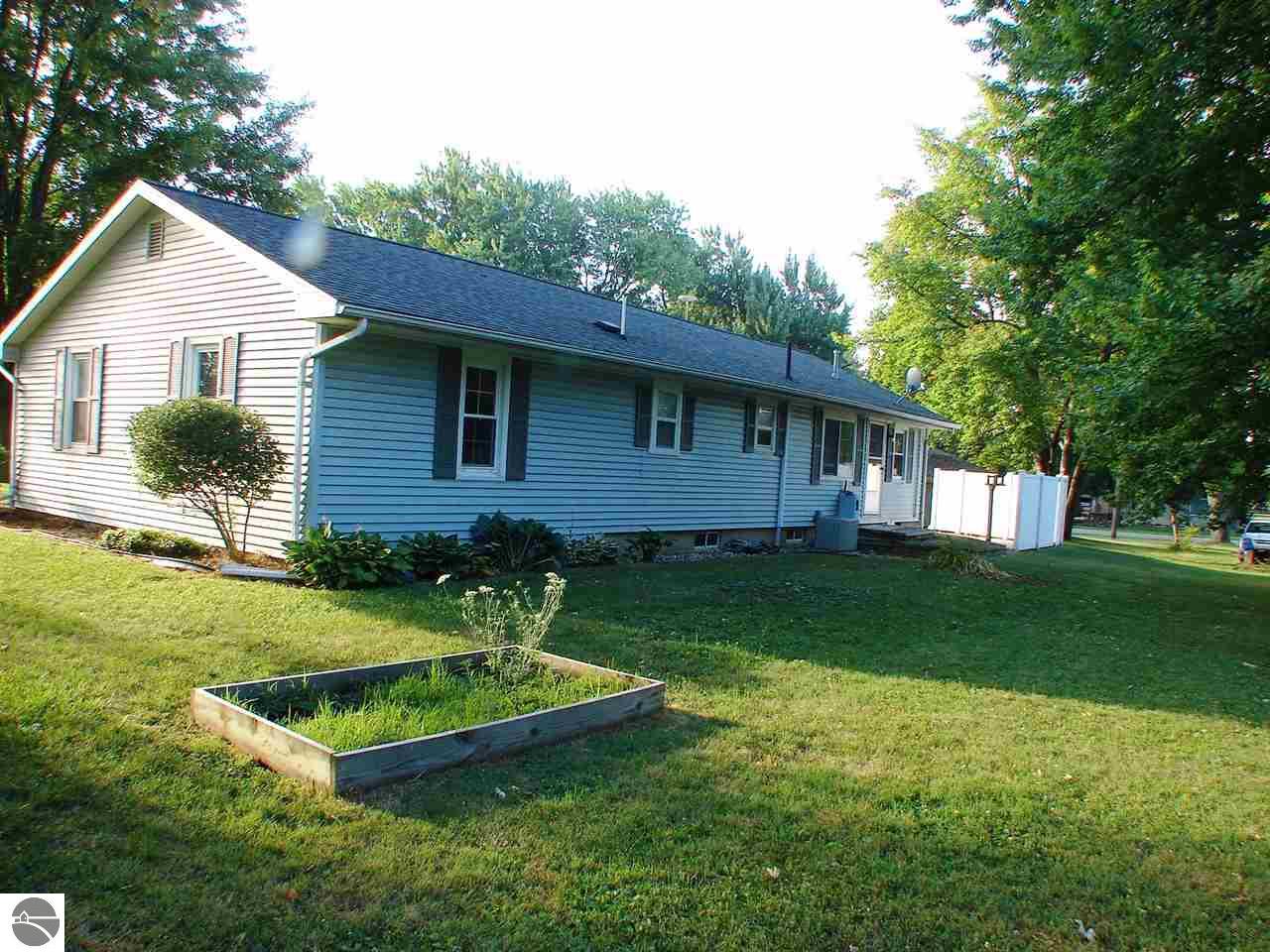 301 N Nelson St, Ithaca, MI 48847 photo 24