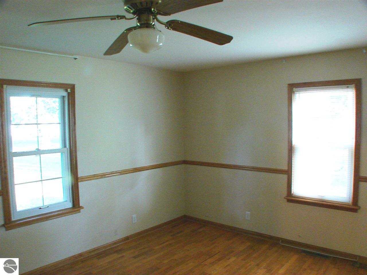 301 N Nelson St, Ithaca, MI 48847 photo 11