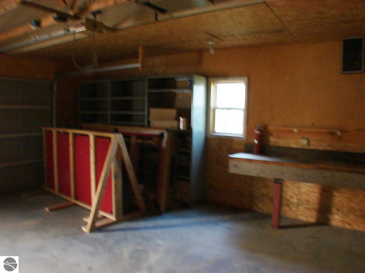 301 N Nelson St, Ithaca, MI 48847 photo 21