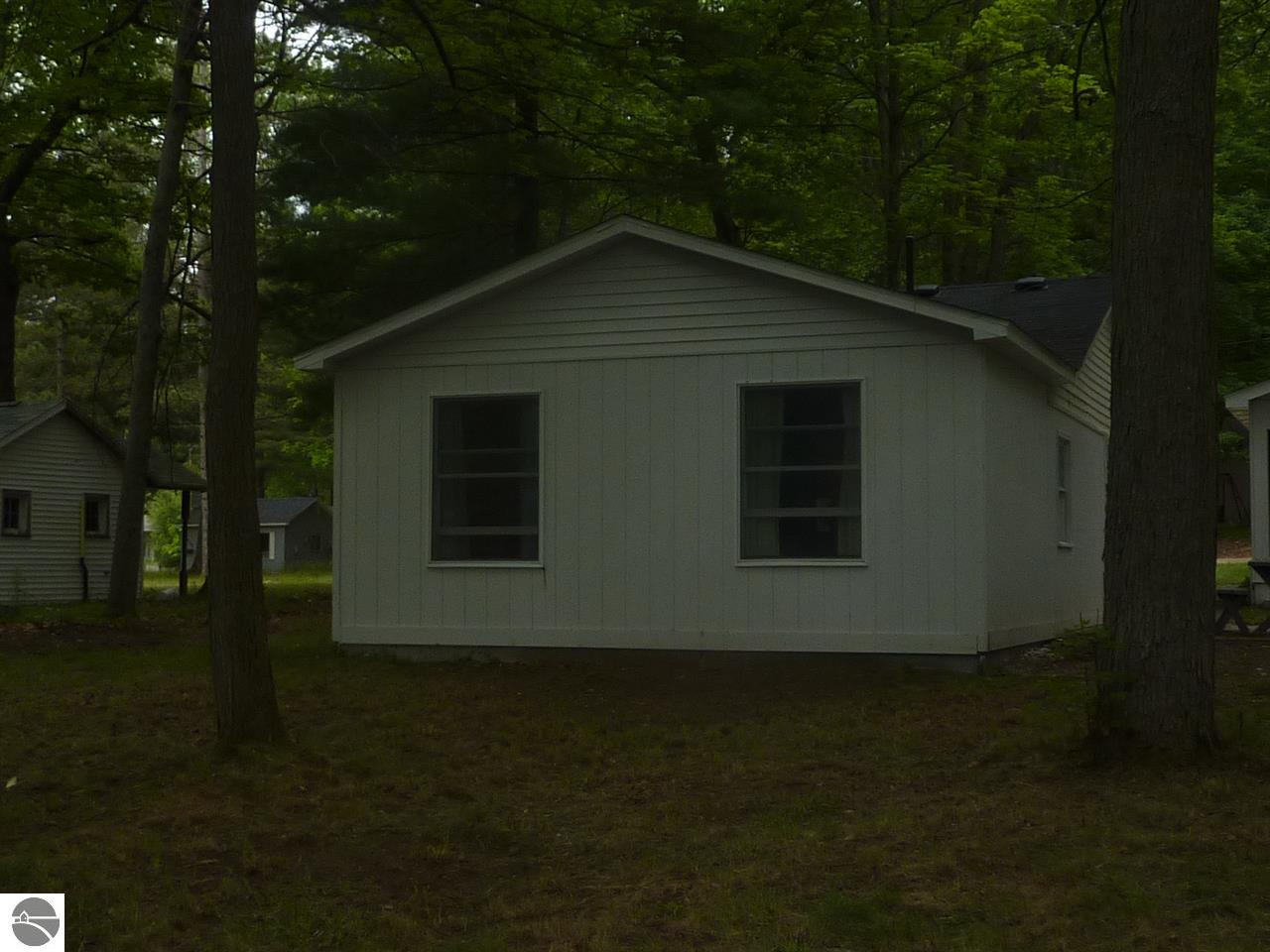 641 Pine St, Harrison, MI 48625 photo 18