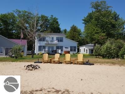 438 N Huron, Au Gres, MI 48703 photo 2