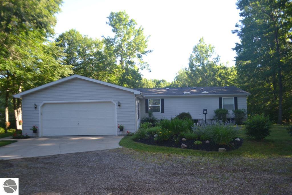 4485 Lighthouse Dr, Lake, MI 48632 photo 1
