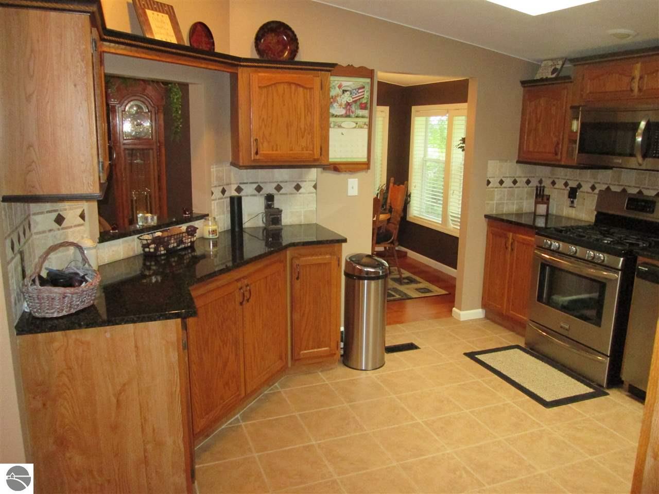 4485 Lighthouse Dr, Lake, MI 48632 photo 4
