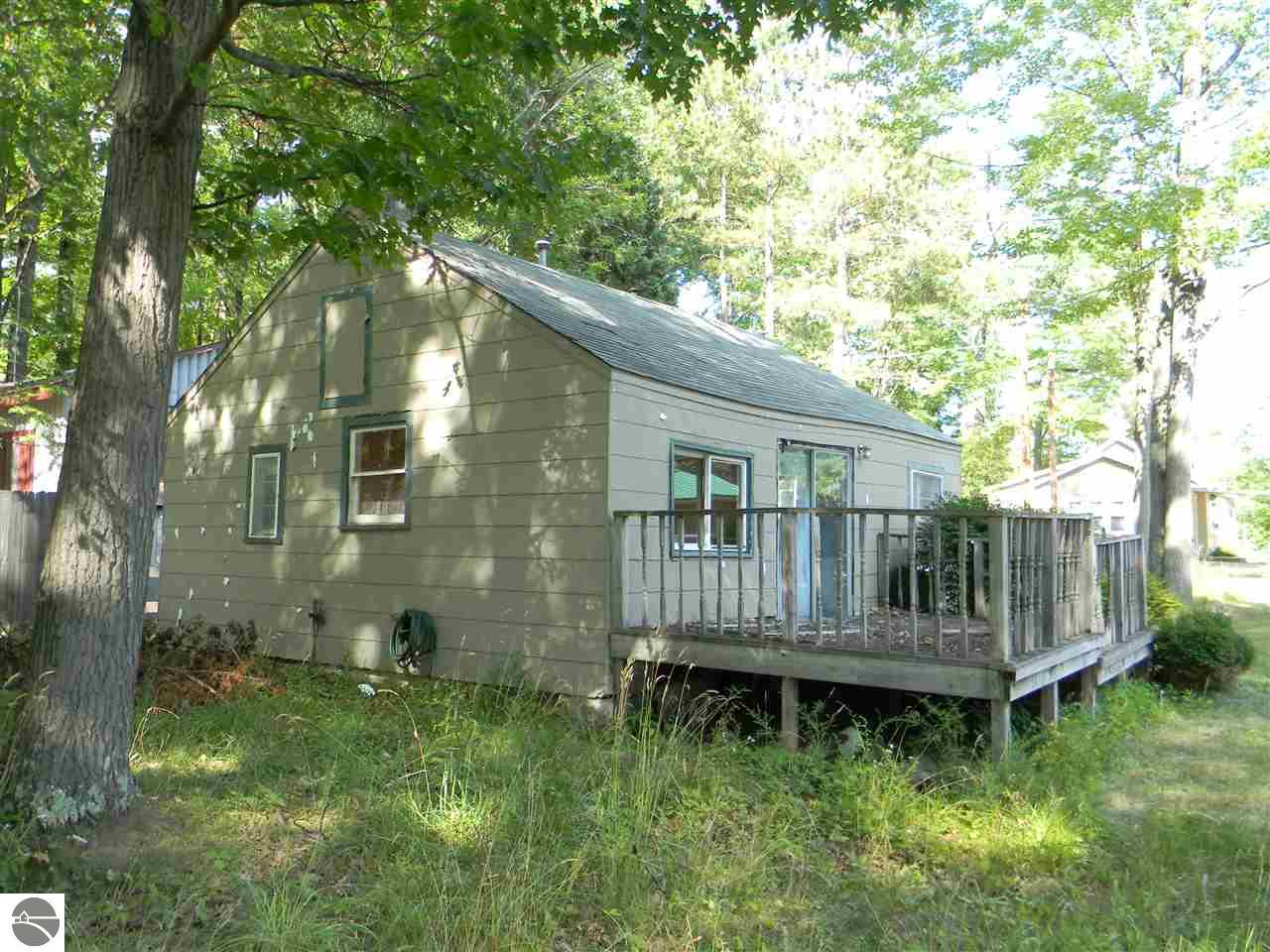2425 Thornapple Dr, Lupton, MI 48635 photo 1