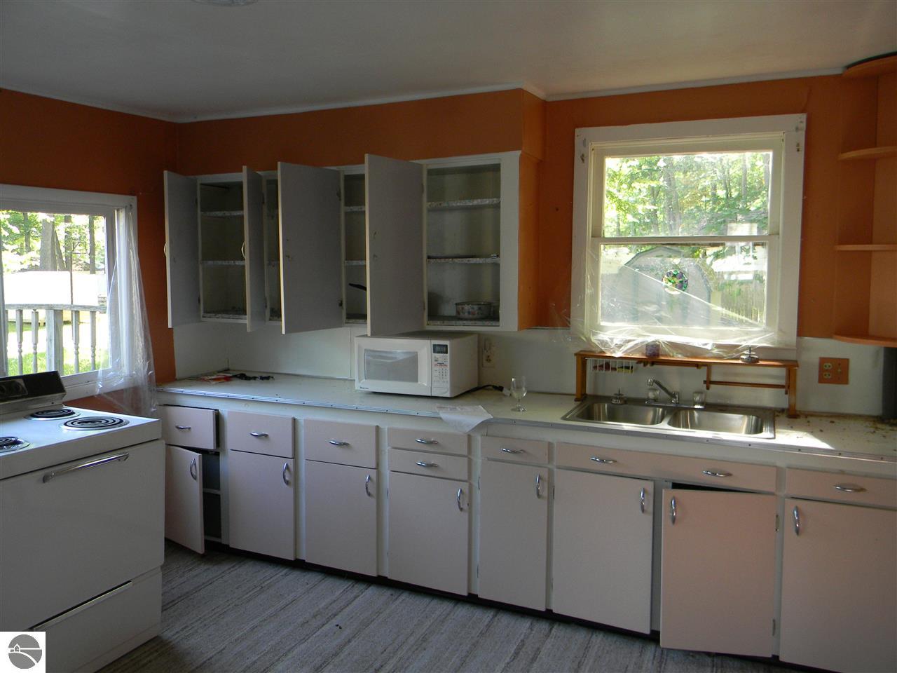 2425 Thornapple Dr, Lupton, MI 48635 photo 2
