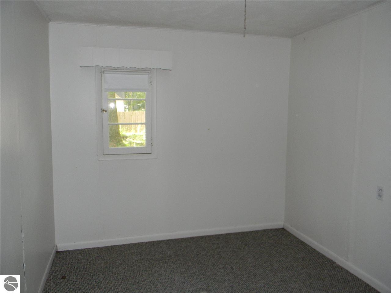 2425 Thornapple Dr, Lupton, MI 48635 photo 9