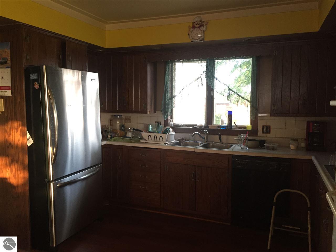 5466 E St Charles Rd, Ithaca, MI 48847 photo 3