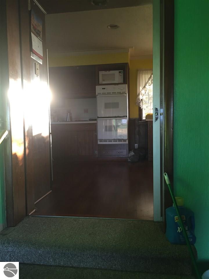 5466 E St Charles Rd, Ithaca, MI 48847 photo 12