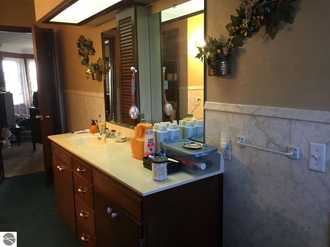 5466 E St Charles Rd, Ithaca, MI 48847 photo 25