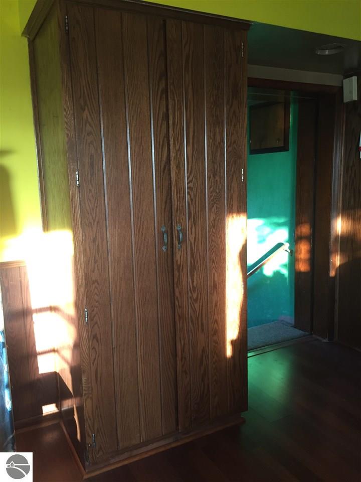 5466 E St Charles Rd, Ithaca, MI 48847 photo 7
