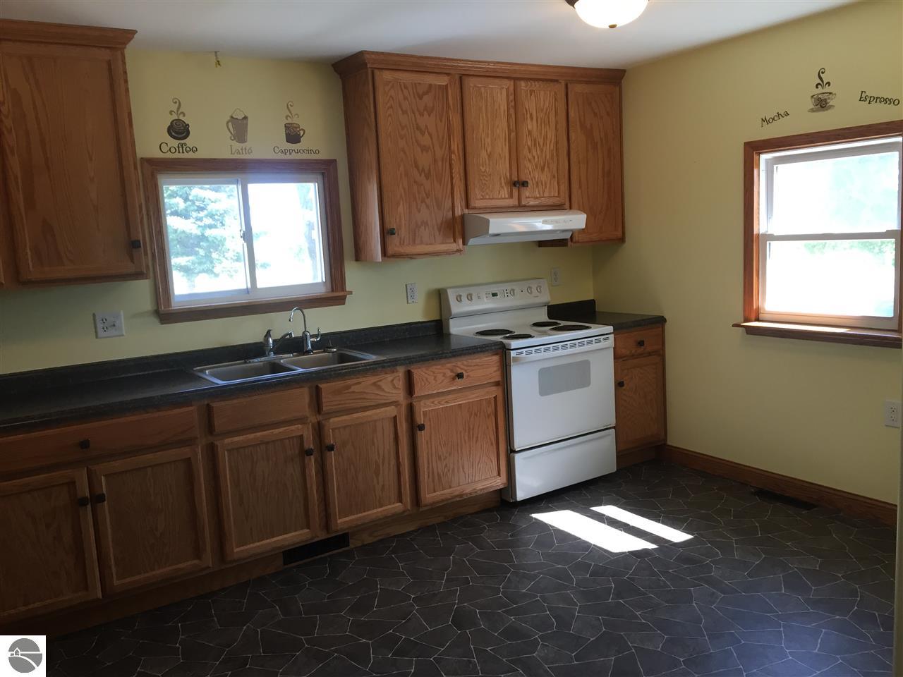 3990 S Begole Rd, Ithaca, MI 48847 photo 8