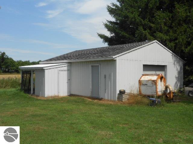 3600 W Washington Rd, Ithaca, MI 48847 photo 3