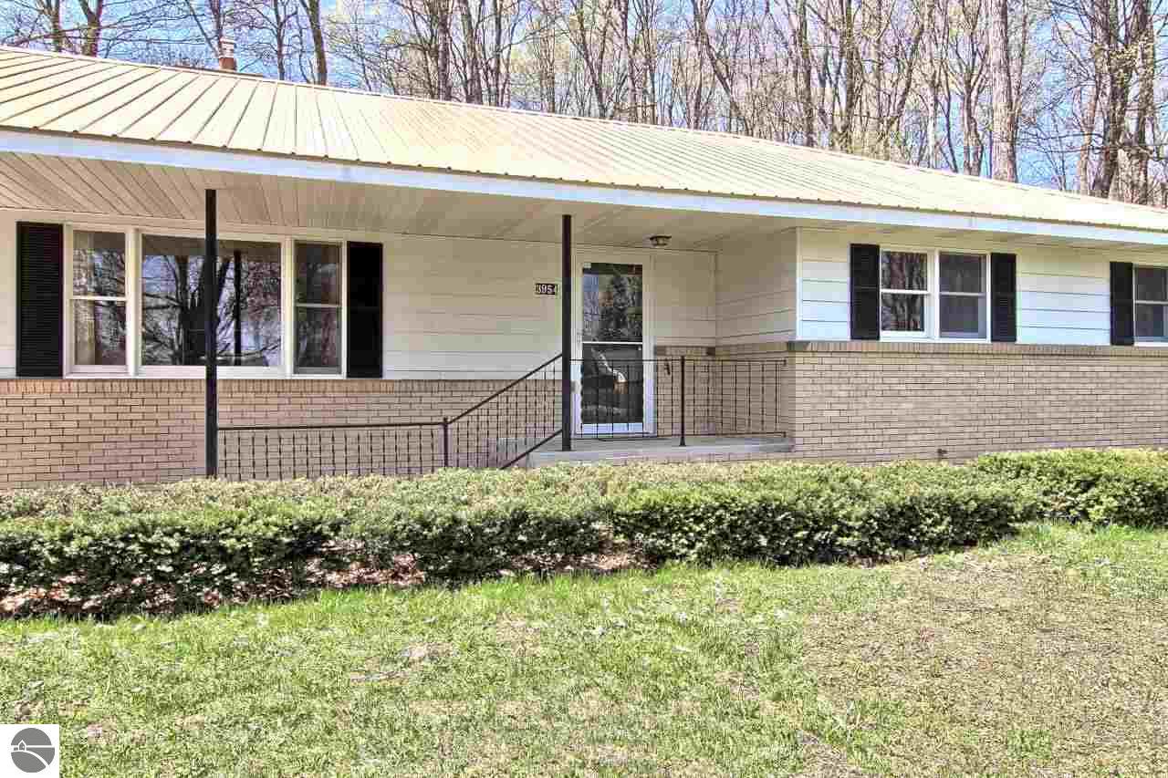 3954 E Shore Dr, Grawn, MI 49637 photo 4