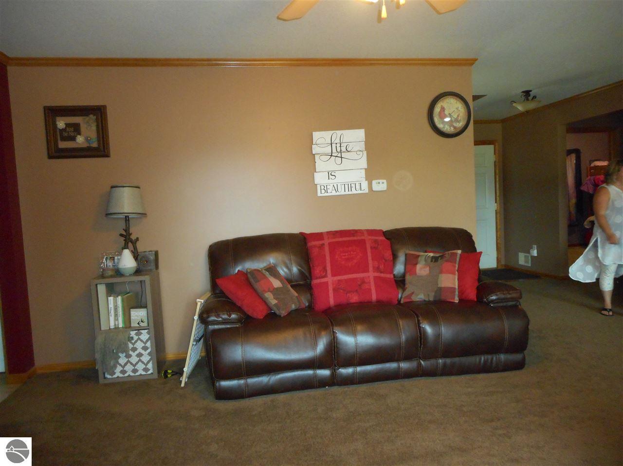 3335 Juniper, Farwell, MI 48622 photo 6