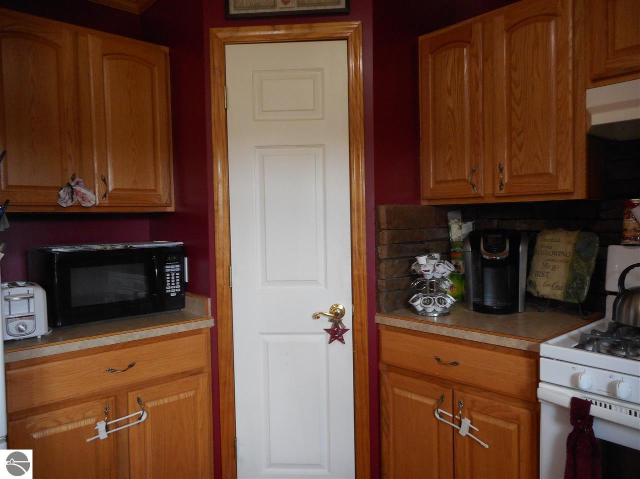 3335 Juniper, Farwell, MI 48622 photo 8