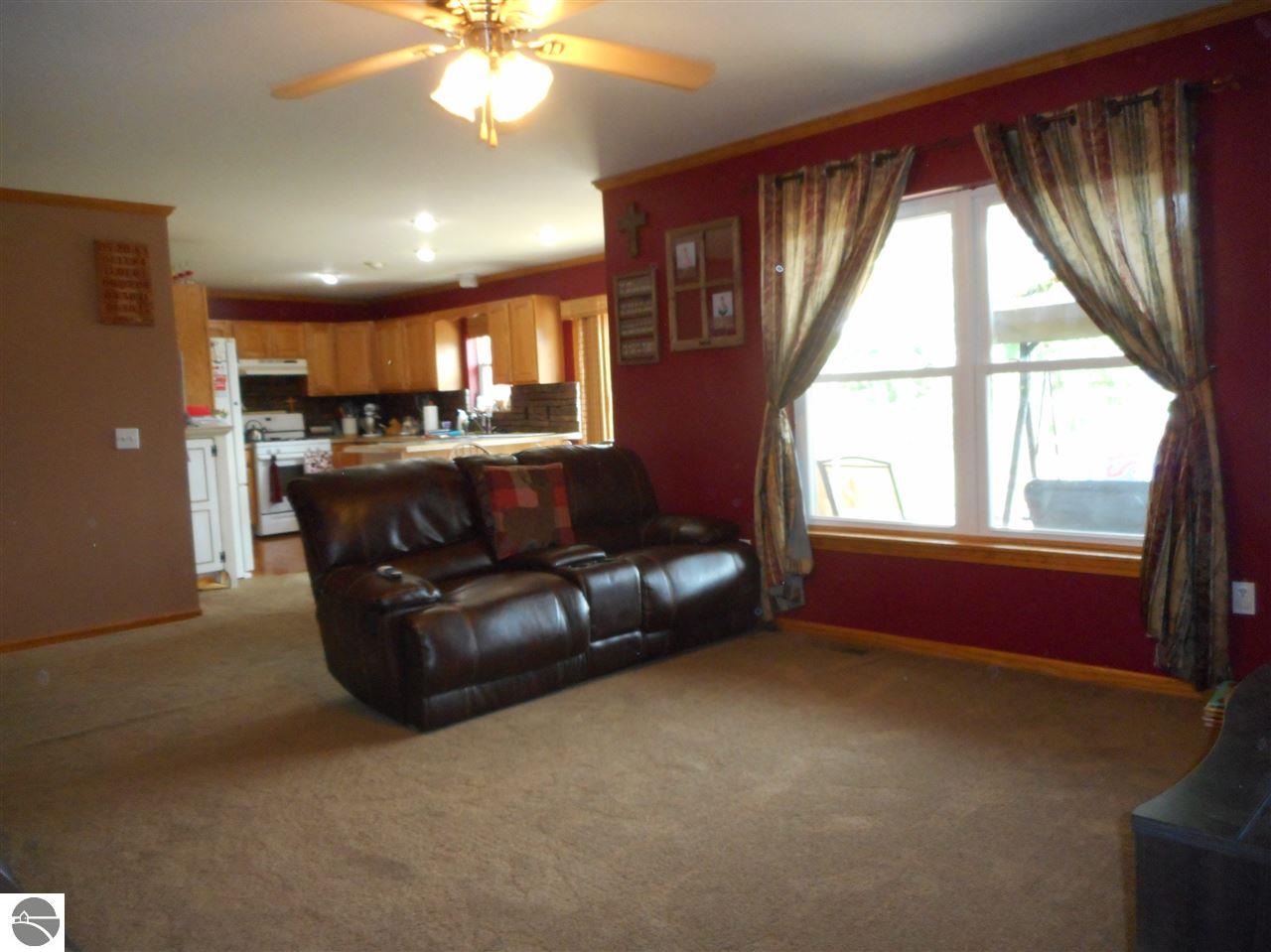3335 Juniper, Farwell, MI 48622 photo 4