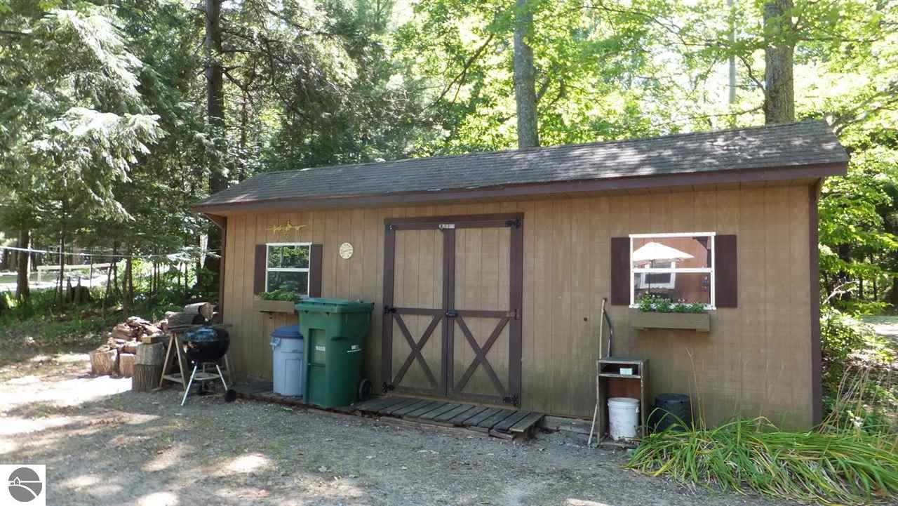 8408 Deadstream Rd, Honor, MI 49640 photo 6