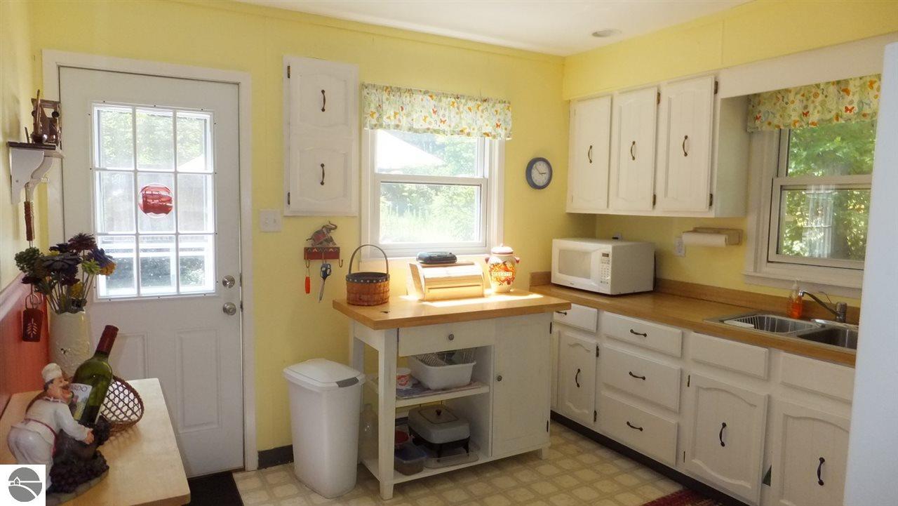 8408 Deadstream Rd, Honor, MI 49640 photo 7
