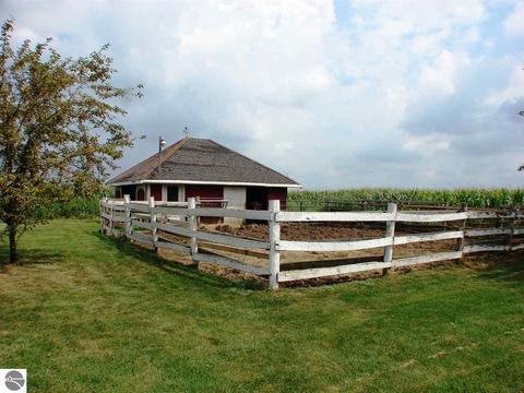 1684 N Bagley Rd, Ithaca, MI 48847 photo 54