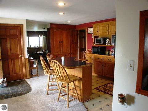 1684 N Bagley Rd, Ithaca, MI 48847 photo 9