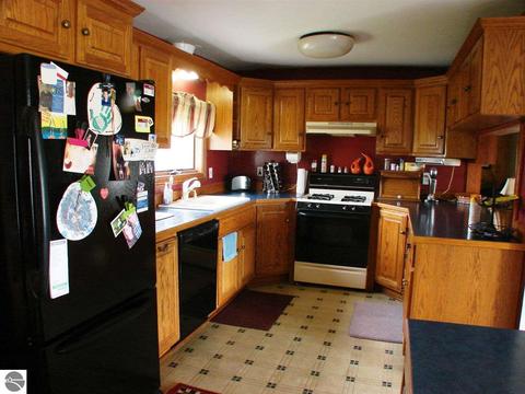 1684 N Bagley Rd, Ithaca, MI 48847 photo 6