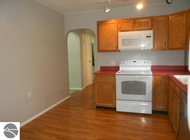 307 N Second St, Shepherd, MI 48883 photo 6