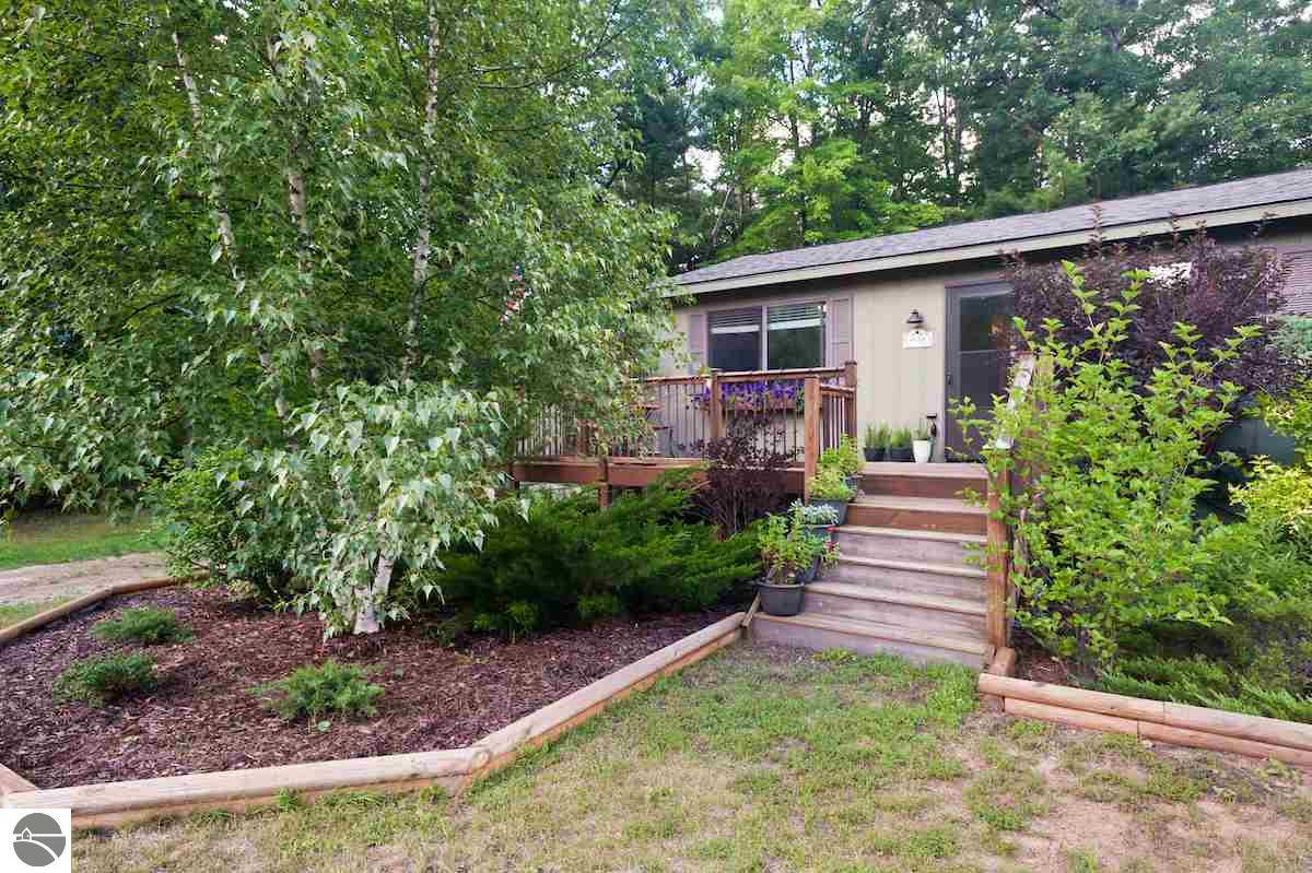 9518 Tenor Dr, Interlochen, MI 49643 photo 32