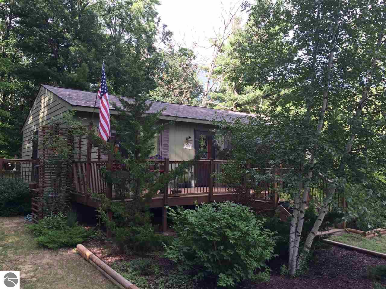 9518 Tenor Dr, Interlochen, MI 49643 photo 3