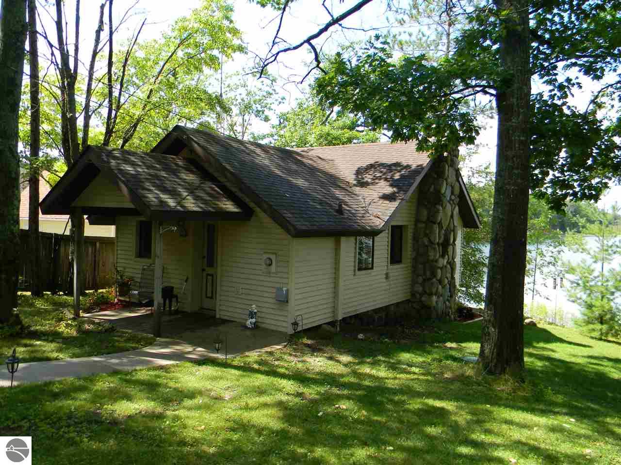 2657 Birch Point Dr, Lupton, MI 48635 photo 4